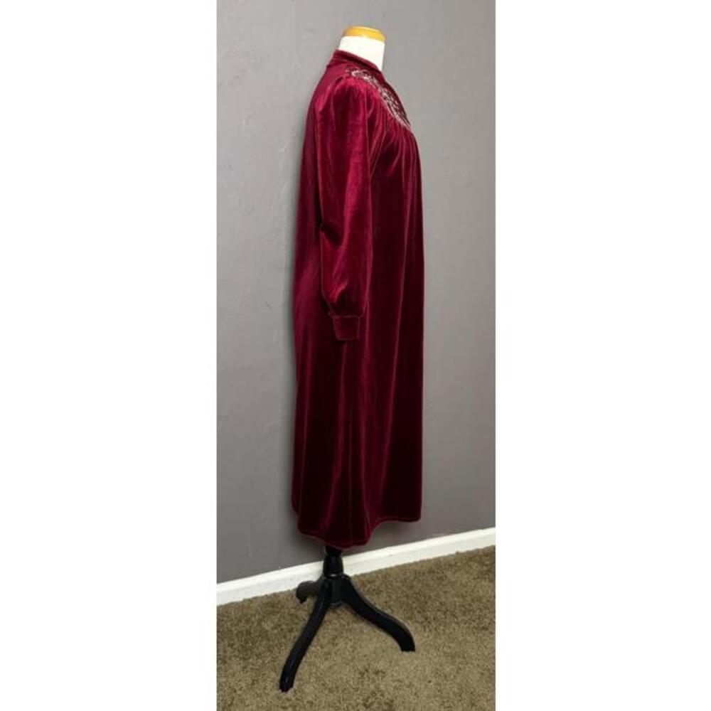 Vintage 1970's Burgundy Velvety Housedress By Don… - image 3